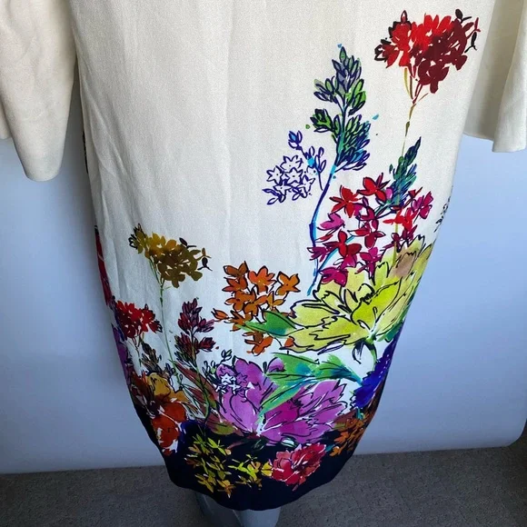 Karen Kane Optic Bloom Floral shift dress - Picture 4 of 9